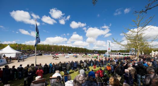 Foto: 18. - 22. Mai ist Gut Groß Viegeln wieder das Mekka der internationalen Springreiter - Fotograf: Thomas Hellmann