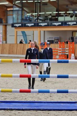Foto: Erfolgreiches Damentrio (v.r. Hinners, Kruse, Rabenheimer) - Fotograf: RI