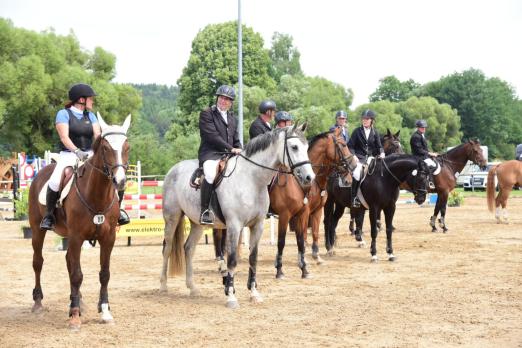 Foto: Siegerehrung Rot an der Rot - Fotograf: Privat