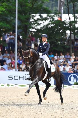 Foto: Ingrid Klimke und Franziskus in Balve - Fotograf: Maximilian Schreiner 