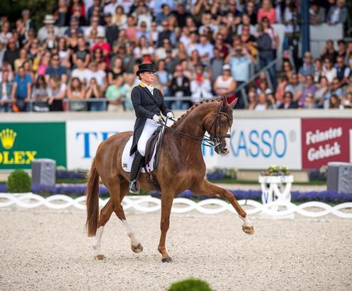 Foto: Isabell Werth und Bella Rose im Deutsche Bank Preis beim CHIO Aachen 2019 - Fotograf: CHIO Aachen/ Arnd Bronkhorst
