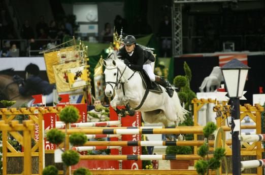 Foto: Multichampion Jeron Dubbeldam kommt nach Braunschweig zum CLASSICO! - Fotograf: T.-BS Sportmarketing GmbH