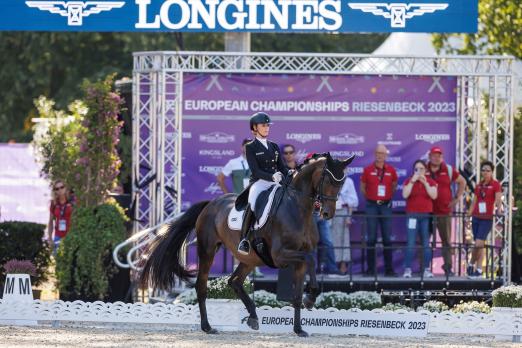 Foto: Title defender Jessica von Bredow- Werndl, European Champion 2021 and 2023 - Fotograf: Stefan Lafrentz