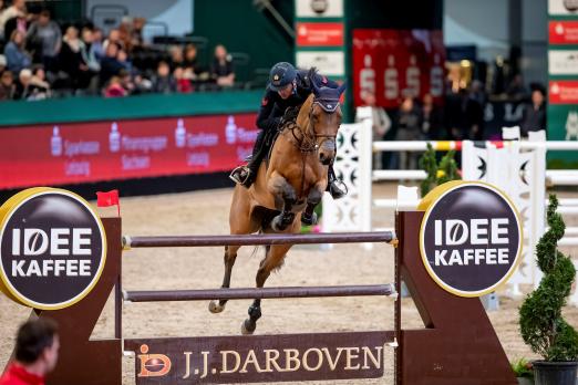 Foto: Italienischer Sieg im IDEE KAFFEE Preis: Lorenzo de Luca mit Evita van’t Zoggehof - Fotograf: Sportfotos-Lafrentz