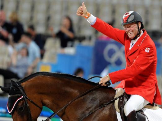 Foto: Der kanadische Springreiter Ian Millar wird in London zum Rekord-Olympioniken - Fotograf: Jochen Lübke - dpa
