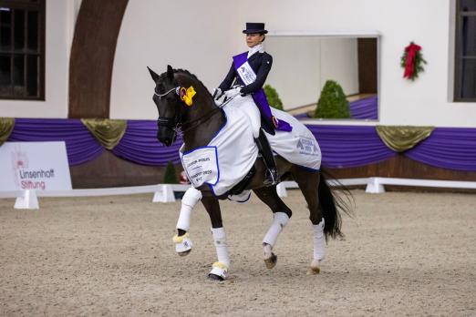 Foto: Sandra Nuxoll und Bonheur de la Vie gewannen das Louisdor-Finale 2020 - Fotograf: Sportfotos-Lafrentz.de