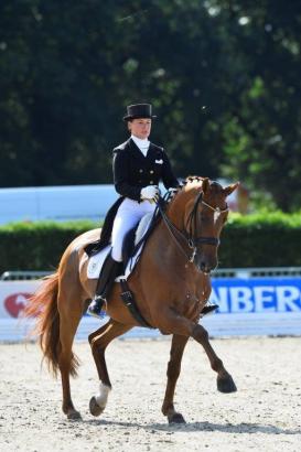 Foto: Für Kira Wulferding und Benaglio fürhte 2016 der Weg zum NÜRNBERGER BURG-POKAL Final über den Sieg in der Qualifikation bei Verden International in Verden - Fotograf: Maximilian Schreiner