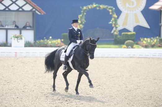 Foto: Ingrid Klimke und Dresden Man - Fotograf: Karl-Heinz Frieler