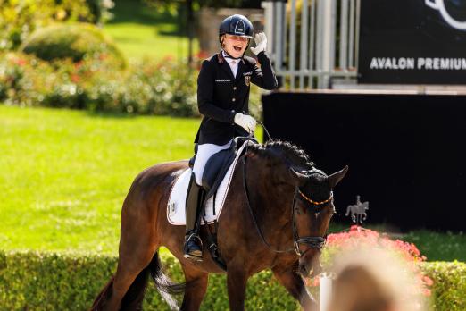 Foto: Mit persönlichen Bestleistungen führt Vivianne Mercker die Children Konkurrenz an - Fotograf: Sportfotos-Lafrentz.de