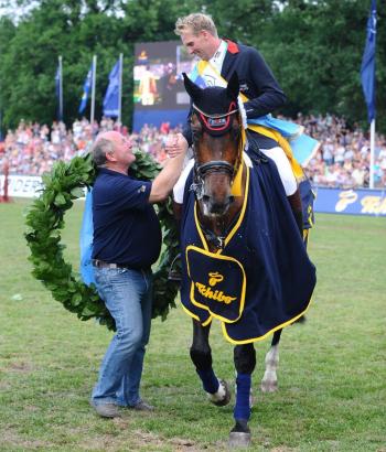 Foto: André Thieme, Fiete Biemann und Nacorde - Derbysieger 2011 in Hamburg. Ein Jahr später verabschiedete sich Nacorde von der Sportbühne - Fotograf: Björn Schröder