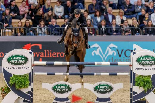 Foto: Championatssieger mit der Stute Alina - Nisse Lüneburg ist Favorit für den Großen Preis der Volksbanken Raiffeisenbanken bei den VR CLASSICS - Fotograf: Stefan Lafrentz