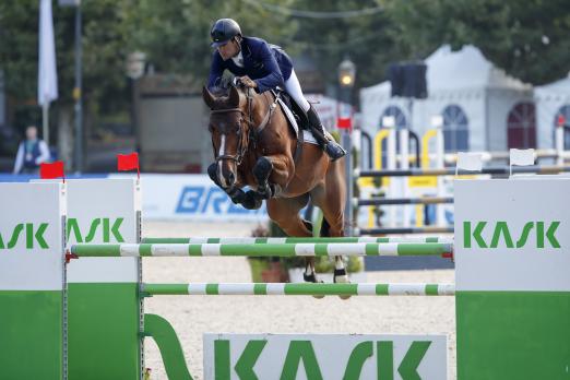 Foto: Fernando Saro aus Spanien gewinnt die dritte Etappe des Kask Youngster Cup - Fotograf: Sportfotos-Lafrentz