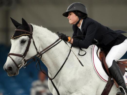 Foto: Reed Kessler ist die jüngste im US-Springreiterteam - Fotograf: Friso Gentsch - dpa