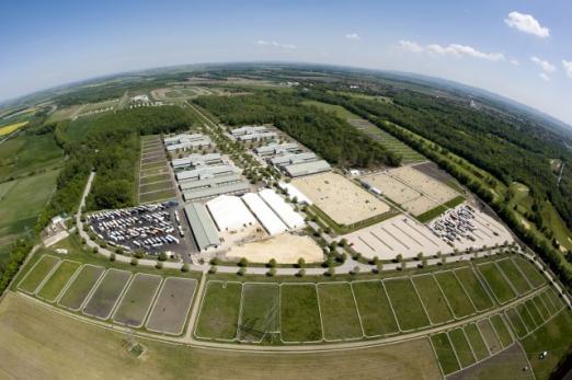 Foto: Pferdesportpark Magna Racino in Ebreichsdorf - Fotograf: Manfred Leitgeb