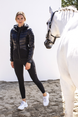 Foto: Hybrid-Steppjacke LEYLA - Fotograf: PIKEUR