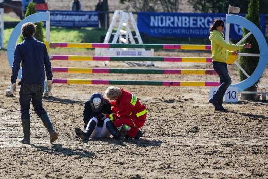 Foto: Reitunfälle können Auslöser für Angst sein - Fotograf: Freie Nutzung durch Pixabay.de/ sports-1679010_1920