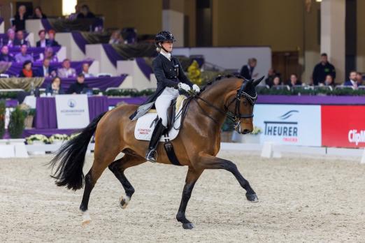 Foto: NÜRNBERGER BURG-POKAL Sieger 2022 – Andrina Suter und Briatore NRW - Fotograf: Stefan Lafrentz