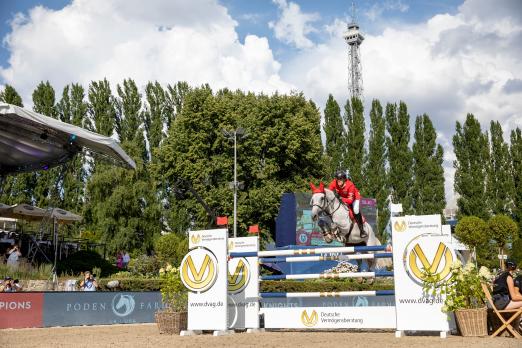 Foto: Der Belgier Olivier Philippaerts gewinnt mit H&M Legend of Love - Fotograf: Sportfotos-Lafrentz.de