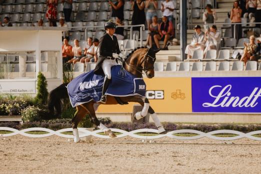 Foto: Das Foto zeigt den Sieger im Preis der VUV-Vereinigte Unternehmerverbände, Frederic Wandres auf Quizmaster - Fotograf: CHIO Aachen/ Franziska Sack