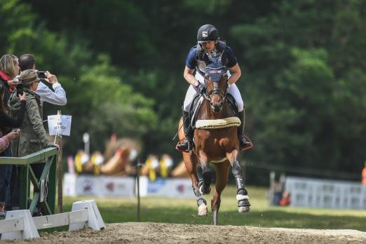 Foto: Auf dem Weg zum fünften Sieg. Michael Jung mit Star Connection im Schloßpark - Fotograf: equistock.de