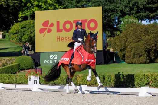 Foto: Mit Ihrer Kür begeisterten Steffen Peters (USA) und Suppenkasper das Publikum und die Richter - Fotograf: Sportfotos-Lafrentz.de