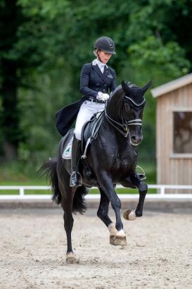Foto: Isabel Freese schafft in Redefin mit Total Hope die Qualifikation Frankfurt - Fotograf: Stefan Lafrentz