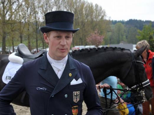 Foto: Matthias Rath ist wegen seiner Trainingsmethoden mit Totilas ermahnt worden - Fotograf: Carmen Jaspersen - dpa