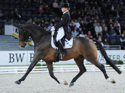 Foto: Isabell Werth wurde mit El Santo Zweite in München - Fotograf: Franziska Kraufmann - dpa