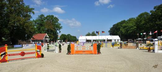 Foto: Turnierplatz in Klein Roscharden - Fotograf: EQUIEVENTS