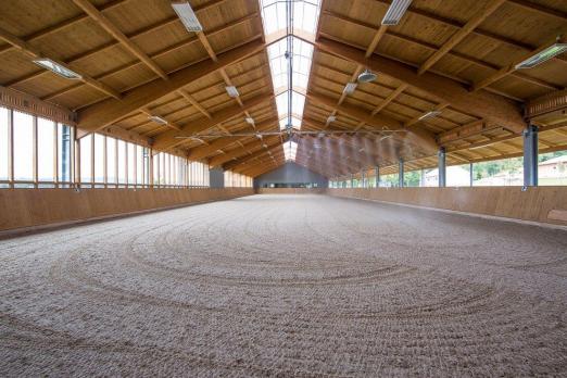 Foto: Innenansicht Reithalle - Fotograf: GT Reitsportimmobilien