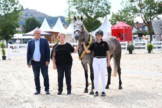 Foto: Kat.-Nr. 8 Carlotta One B v. Codex One Pech GbR - Fotograf: Pferdezuchtverband Baden-Württemberg e.V. Foto: Kat.-Nr. 8 Carlotta One B v. Codex One Pech GbR - Fotograf: Pferdezuchtverband Baden-Württemberg e.V.