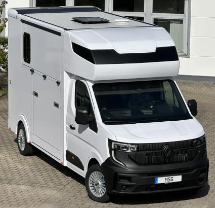NEU den MSG-Stablehopper "stallion light" auf Basis Renault Master Model 2025 mit Automatikgetriebe