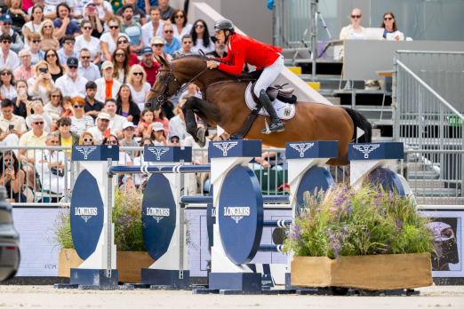 Foto: Richard Vogel ist Europameister im Springreiten 2025 - Fotograf: FEI/Benjamin Clark