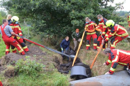 Foto: Rettungsaktion in vollem Gange - Fotograf: KFV Pinneberg