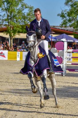 Foto: Max Weishaupt auf der 8-jährigen Omerta Incipit (Levisonn x Candillo) - Fotograf: Tim Heide