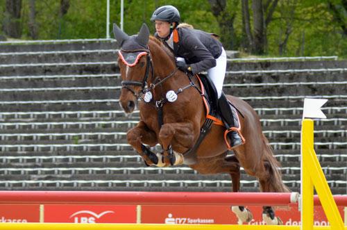 Foto: Sandra Auffarth mit Opgun Louvo - Fotograf: Kerstin Hoffmann