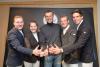 Foto: Das Team Weser-Ems gewann die prestigeträchtige Mannschaftsentscheidung bei der Warsteiner Champions Trophy: v.l. Henry Vaske, Christina Thomas, Rudi Stolmeijer, Frederick Troschke, Jan-Philipp Weichert. - Fotograf: Karl-Heinz Frieler