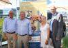 Foto: Freuen sich auf das internationale Hauptstadtturnier: Volker Wulff (Berlin Equestrian Events GmbH), Marco Danese (Sportdirektor der LGCT und GCL), Kimberly Gibson, Henrik Hundertmark (DKB-Regionalleiter Berlin-Brandenburg) - Fotograf: ACP-Fotografie-Pantel