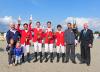Foto: Das Sieger-Team aus Japan um Equipechef Hirokazu Higashira, Ullrich Kasselmann (l.) und Richter Dr. Hanfried Haring (r.). - Fotograf: Fotodesign gr. Feldhaus