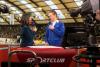 Foto: Das NDR-Fernsehen überträgt am Samstag und Sonntag von den VR CLASSICS - hier Sandra Maahn im Gespräch mit Christian Ahlmann. Darüberhinaus zeigt FEI-TV den Weltcup Dressur live, ClipMyHorse.tv überträgt an allen Tagen im Livestream - Fotograf: Thomas Hellmann