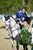 Foto: Siegerin Michaela Jeskova mit Magna Racino-Geschäftsführerin Ulla Weigerstorfer - Fotograf: © Magna Racino 