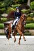Foto: Lisa Müller kommt in den Schlosspark - Fotograf: sportfotos-lafrentz.de
