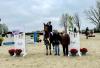 Foto: Holger Hetzel gratuliert Marcus Ehning zum Sieg bei den Hetzel Spring Master - Fotogaf: Hetzel Horses