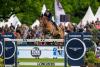 Foto: Er liebt große Rasenplätze: Ben - Sieger im LONGINES Grand Prix of Hamburg unter Gerrit Nieberg - Fotograf: Sportfotos-Lafrentz.de