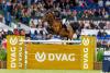 Foto: Harrie Smolders (NED) hat sich mit Mr. Tac den Sieg im Championat von Hamburg, im Preis der Deutschen Vermögensberatung AG, beim Al Shira'aa Deutsches Spring- & Dressur-Derby gesichert - Fotograf: sportfotos-lafrentz.de
