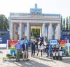 Foto: Als Schleifenkind ist man den Stars bei der Siegerehrung ganz nah - Fotograf: Hellmann 
