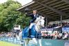 Foto: Harrie Smolders (NED) und Une de l‘Othain feiern den Sieg im Longines Global Champions Tour Grand Prix of Hamburg - Fotograf: Thomas Hellmann 