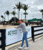 Foto: Jens Wawrauschek an der Turnierplatzumrandung in Wellington Florida in den USA - Fotograf: Privat