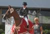 Foto: Siegerin Isabell Werth und Peterhof-Hausherrin Arletter Jasper-Kohl - Fotograf: a-focus altenhofer