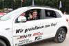 Foto: Emanuele Gaudiano im nagelneuen Mitsubishi ASV in Groß Viegeln - Fotograf: Andreas Pantel 